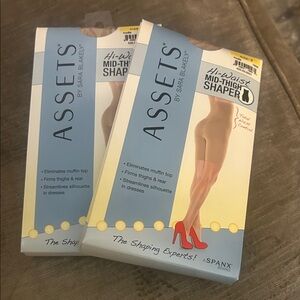 New 2 pair - SPANX Assets Mid-Thigh Shaper in Nude